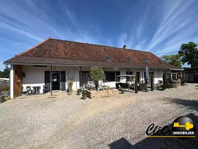 Maison vente à Les Bordes, Louhans