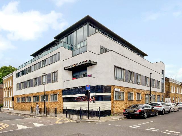 Apartment for rent in Stepney, Greater London