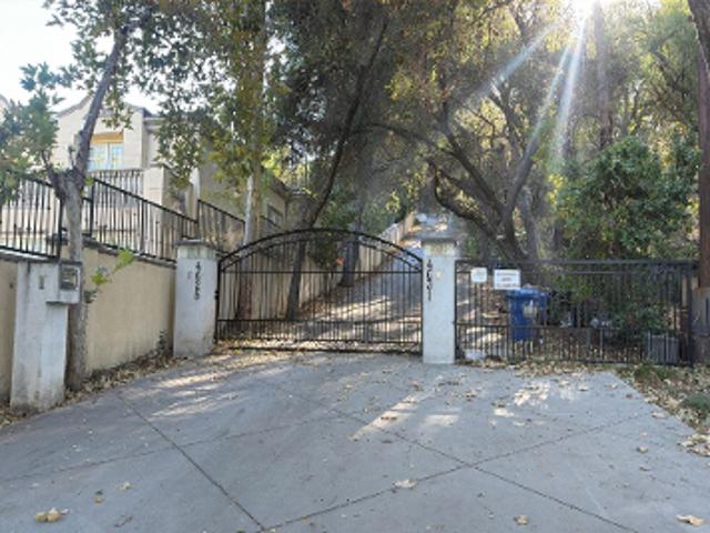 House for sale in Lake Encino, Los Angeles