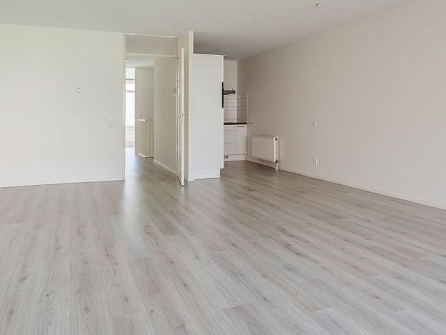 Appartement te huur in Bezuidenhout, Zuid Holland