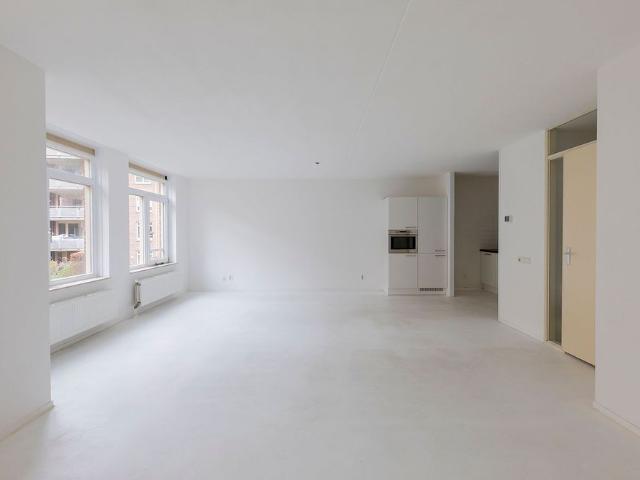 Appartement te huur in Bezuidenhout, Zuid Holland