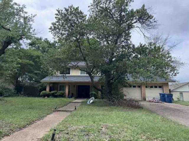 House for sale in Henderson, Texas
