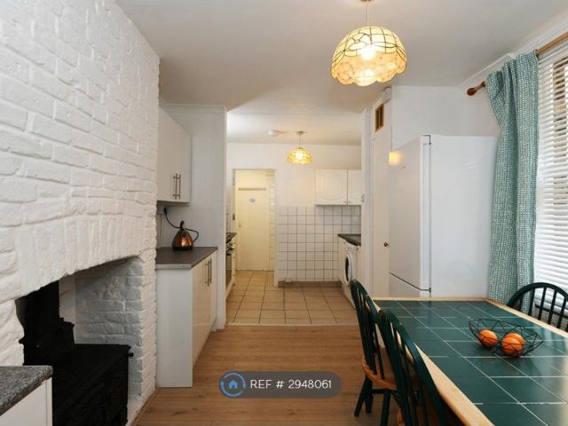 House for rent in Maryland, Greater London