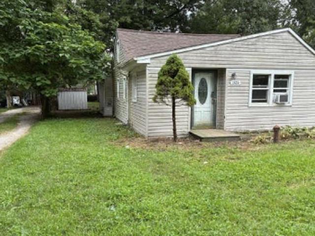 House for sale in Mchenry, Illinois