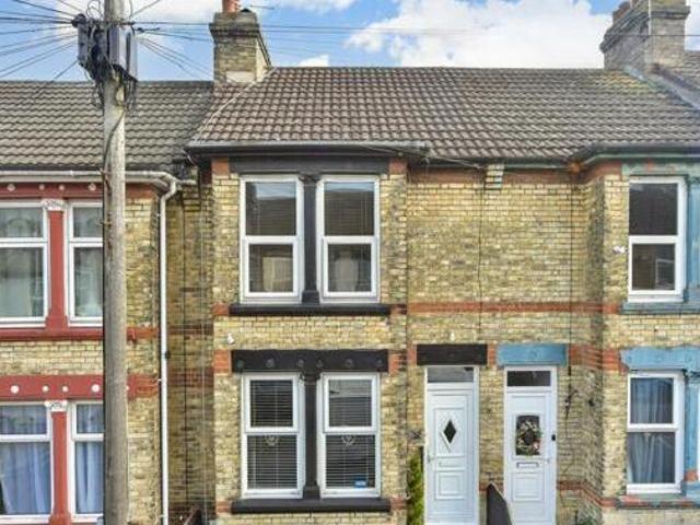 House for sale in Brompton, Gillingham