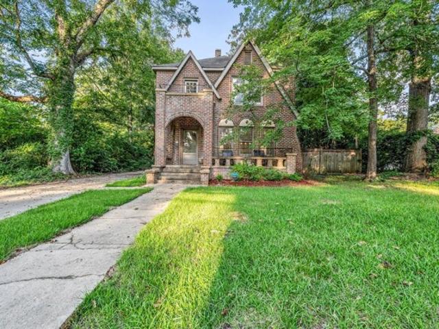 House for sale in Starkville