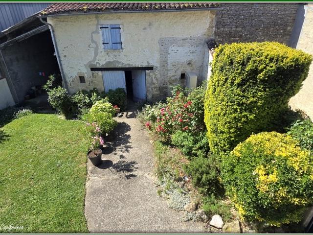 Maison vente à Saint-Jean-d'Angély, Loulay