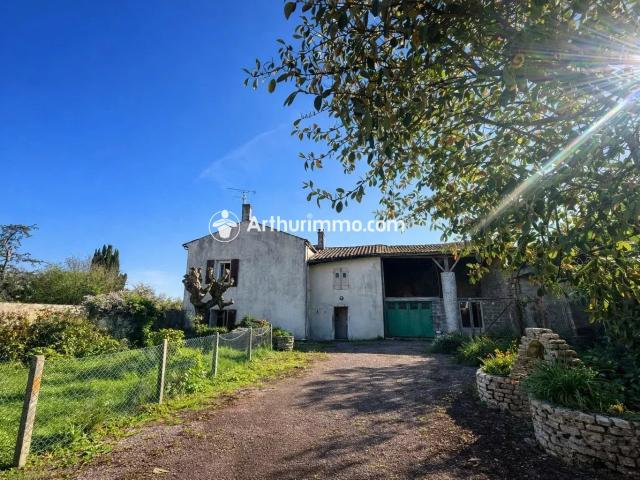 Maison vente à Saint-Jean-d'Angély, Loulay
