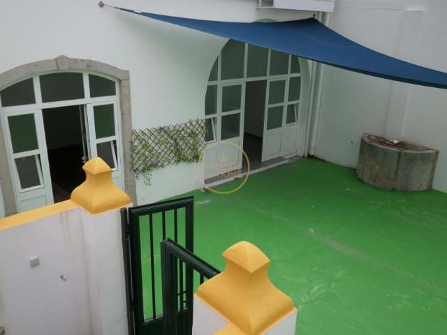Ponto Comercial alugar em Loulé Ponto Comercial alugar em Loulé