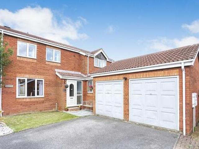 House for sale in Loundsley Green, East Midlands
