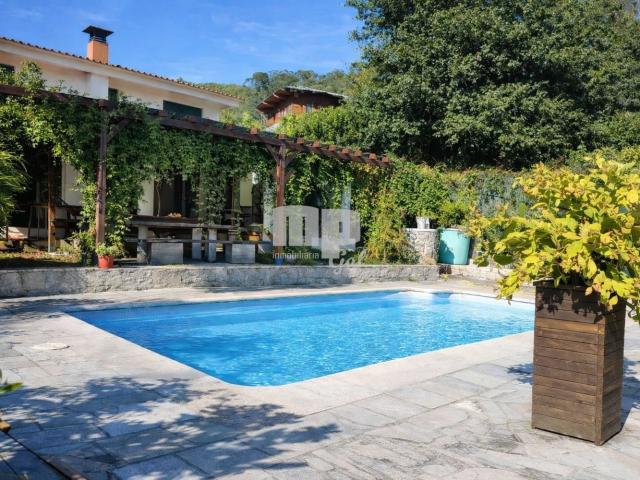 Casa en venta en Mos, Vigo