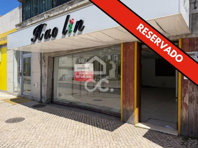 Escritório alugar em Santiago Dos Velhos, Lisboa