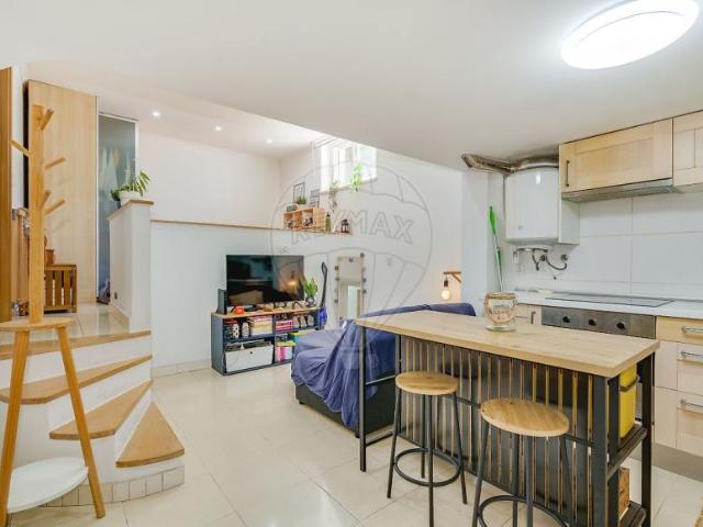 Apartamento venda em Santiago Dos Velhos, Lisboa