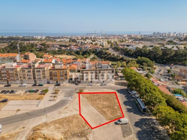 Terreno venda em Santiago Dos Velhos, Lisboa
