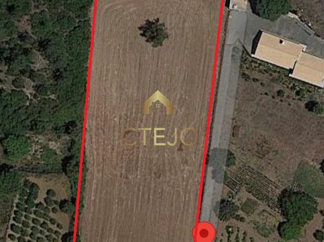 Terreno venda em Santiago Dos Velhos, Lisboa