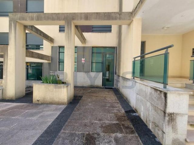 Loja venda em Santiago Dos Velhos, Lisboa