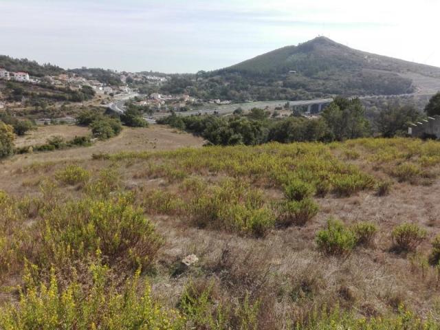 Terreno venda em Santiago Dos Velhos, Lisboa