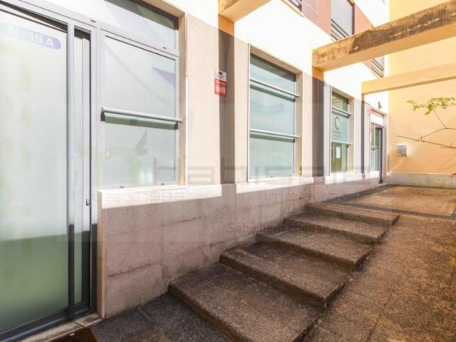 Ponto Comercial venda em Loures, Urbanização do Conventinho