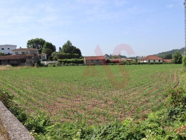 Terreno venda em Lousada, Porto