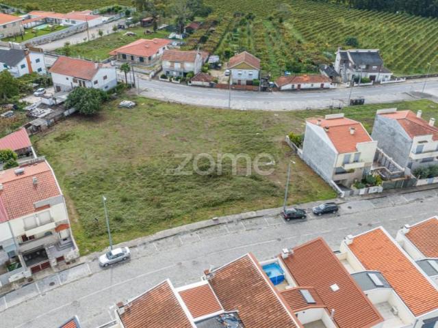 Terreno venda em Lousada, Porto