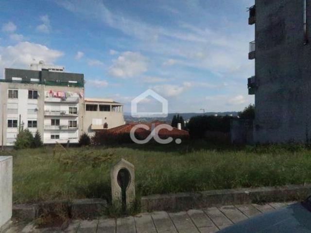 Terreno venda em Lousada, Porto