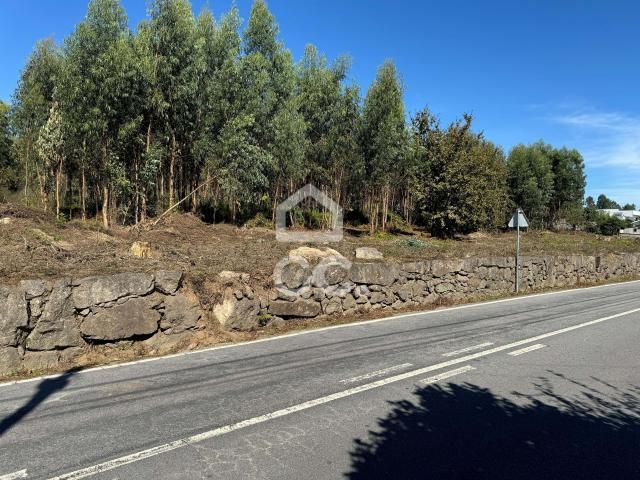 Terreno venda em Lousada, Porto