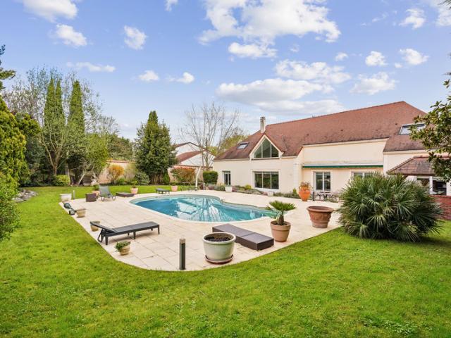 Maison vente à Saint-Germain-en-Laye, Saint-germain-en-laye