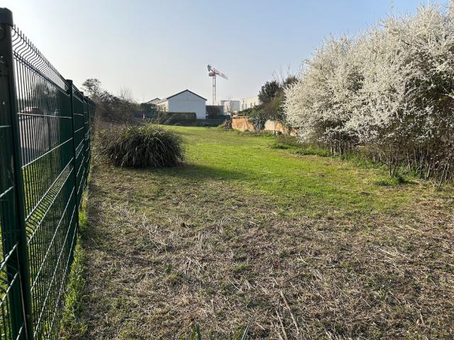 Terrain vente à Louviers, Eure
