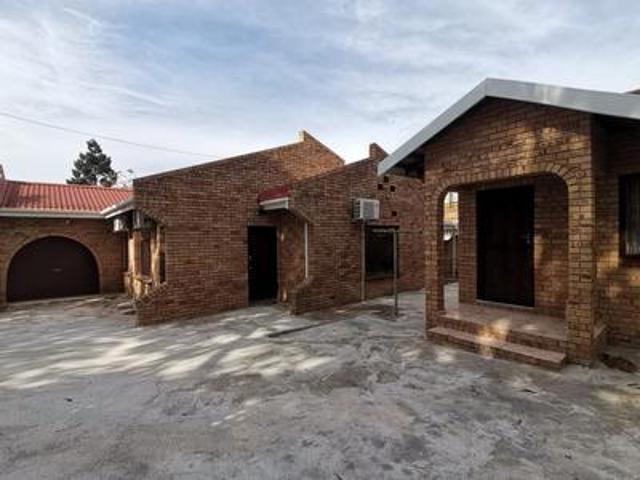 House for sale in Umkomaas, Kwazulu-natal