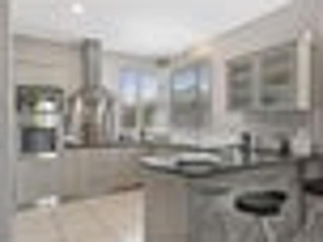 House for sale in Chaslands, Canterbury