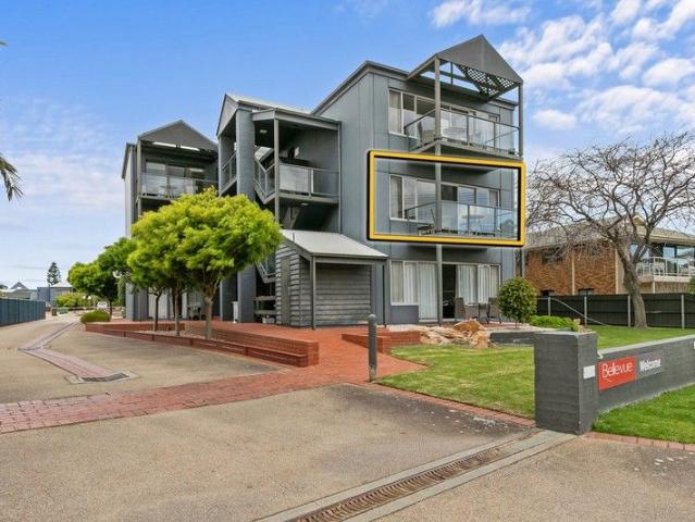 Apartment for sale in Lakes Entrance, Victoria