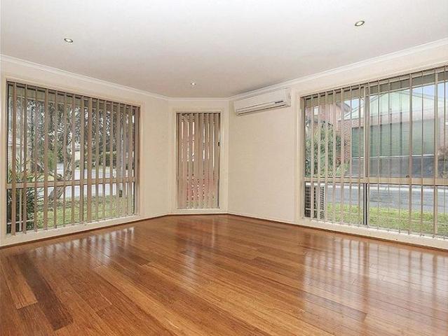Townhouse for rent in Camerons Creek, Victoria