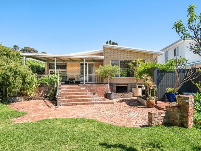 House for sale in Trigg, City of Stirling