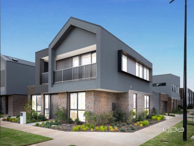 Townhouse for sale in Camerons Creek, Victoria