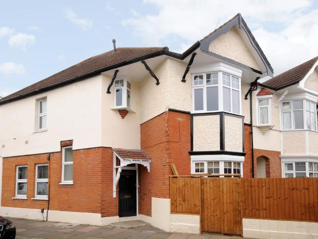 Apartment for rent in London Borough of Ealing, Greater London