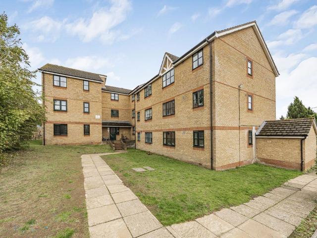 Apartment for rent in Slough