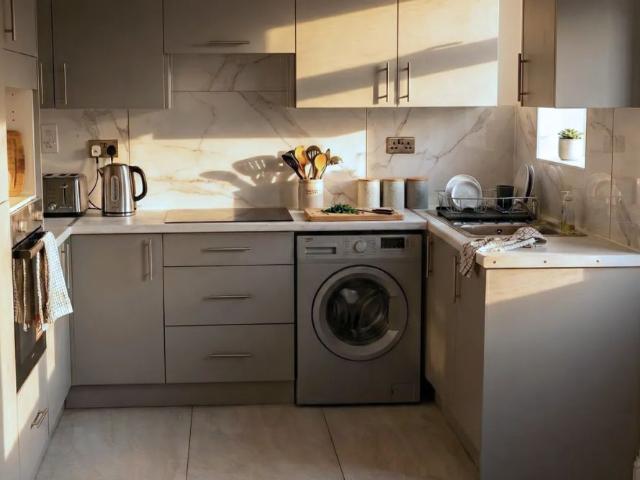 House for rent in Calderstones