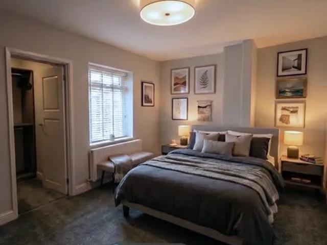 House for rent in Calderstones