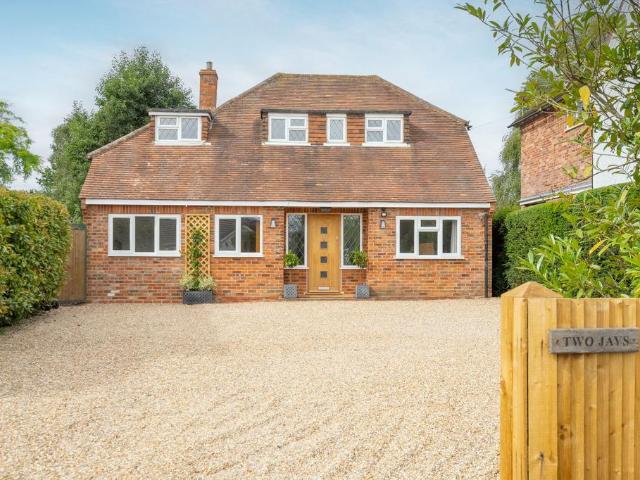 House for rent in Cranbourne, Winkfield