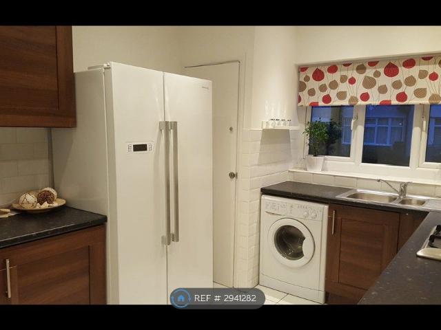 House for rent in Blackhills, Surrey