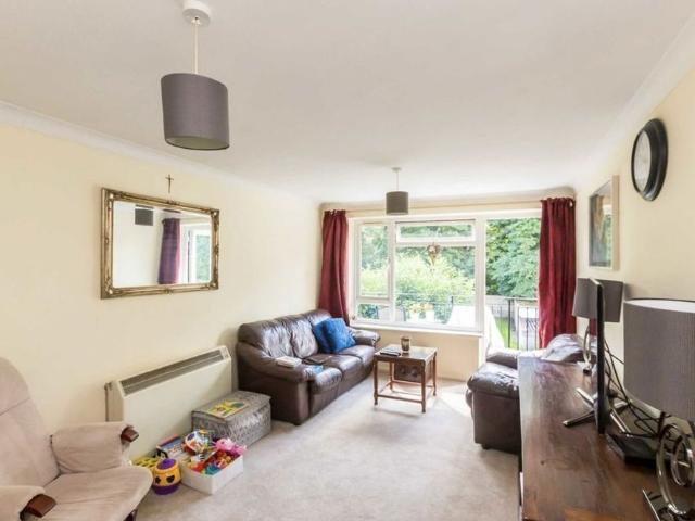 Apartment for rent in Surbiton, Greater London