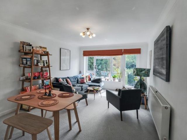 Apartment for rent in Surbiton, Surbiton