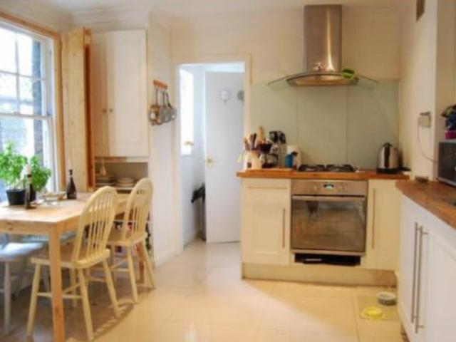 Apartment for rent in Clapham Junction, Greater London