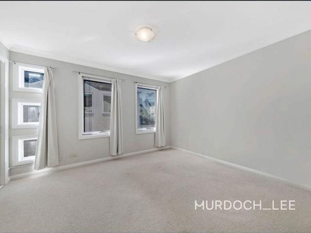 Townhouse for rent in Sydney, New South Wales