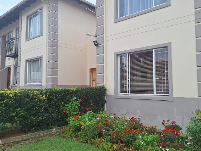 Apartment for rent in Robin Acres, Randburg