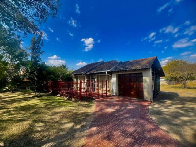 House for rent in Hartbeespoort Dam Nature Reserve, North West