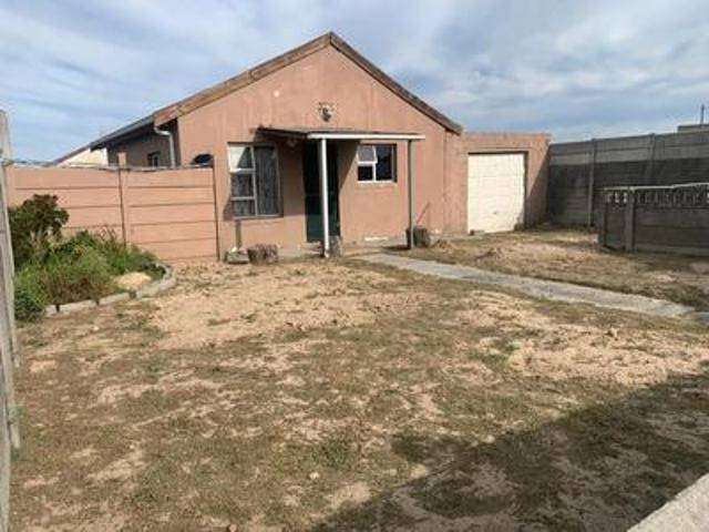 House for sale in Eersterivier, Western Cape