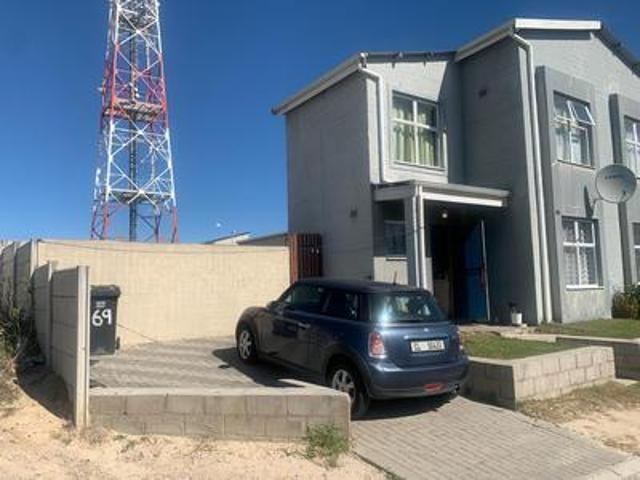 House for sale in Blue Downs, Western Cape