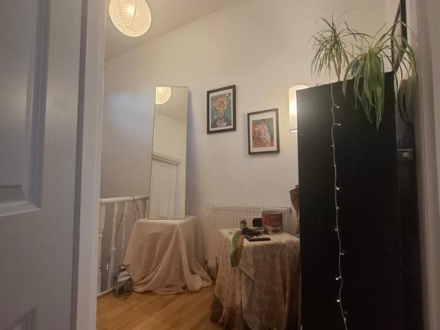 Apartment for rent in Oval, Greater London