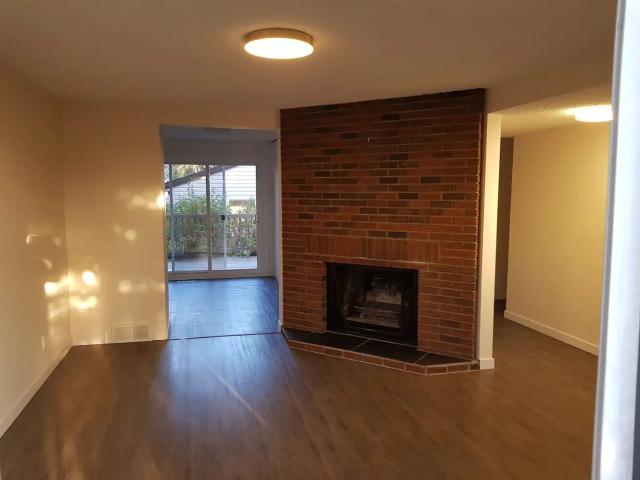 House for rent in Mayland Heights, Calgary